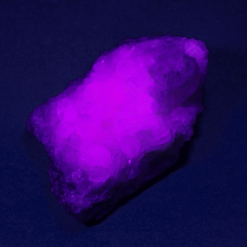 MANGANOKALCYT (KALCYT MANGANOWY), PIRYT  - FLUORESCENCYJNY -100 mm - BUŁGARIA