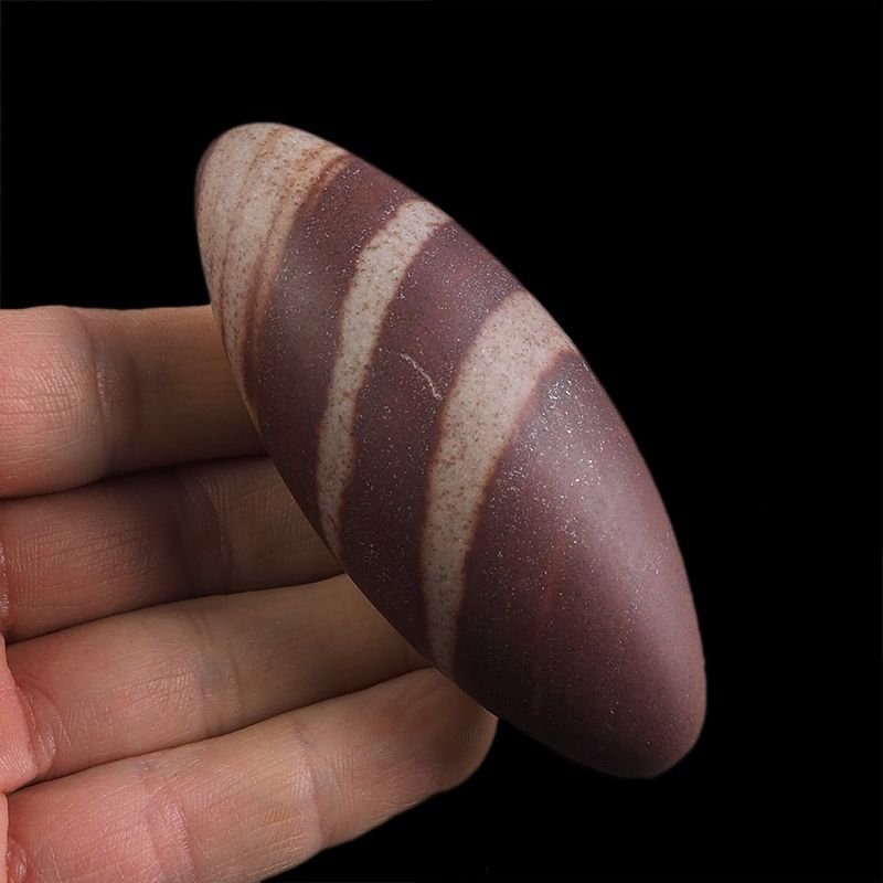 SHIVA LINGAM - 84 mm - INDIE