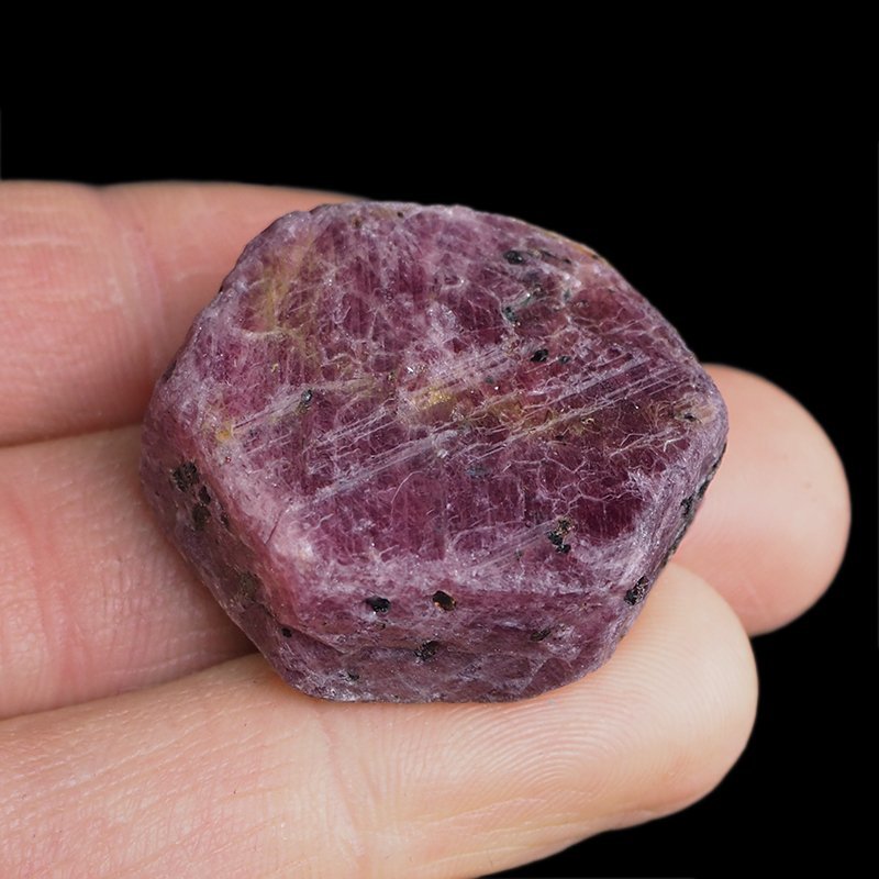 RUBIN - NATURALNY KRYSZTAŁ - 33 mm - TANZANIA