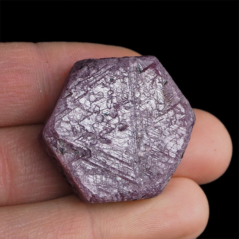 RUBIN - NATURALNY KRYSZTAŁ - 33 mm - TANZANIA