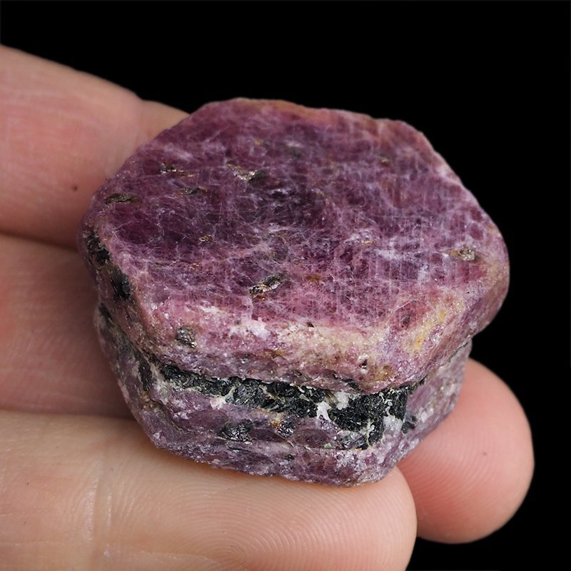 RUBIN - NATURALNY KRYSZTAŁ - 36 mm - TANZANIA