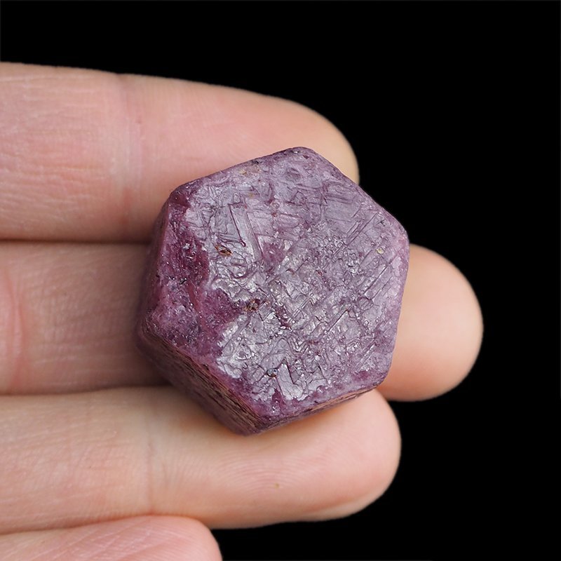 RUBIN - NATURALNY KRYSZTAŁ - 28 mm - TANZANIA