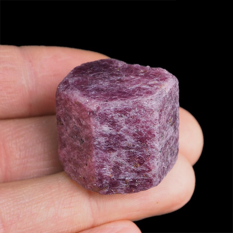 RUBIN - NATURALNY KRYSZTAŁ - 28 mm - TANZANIA