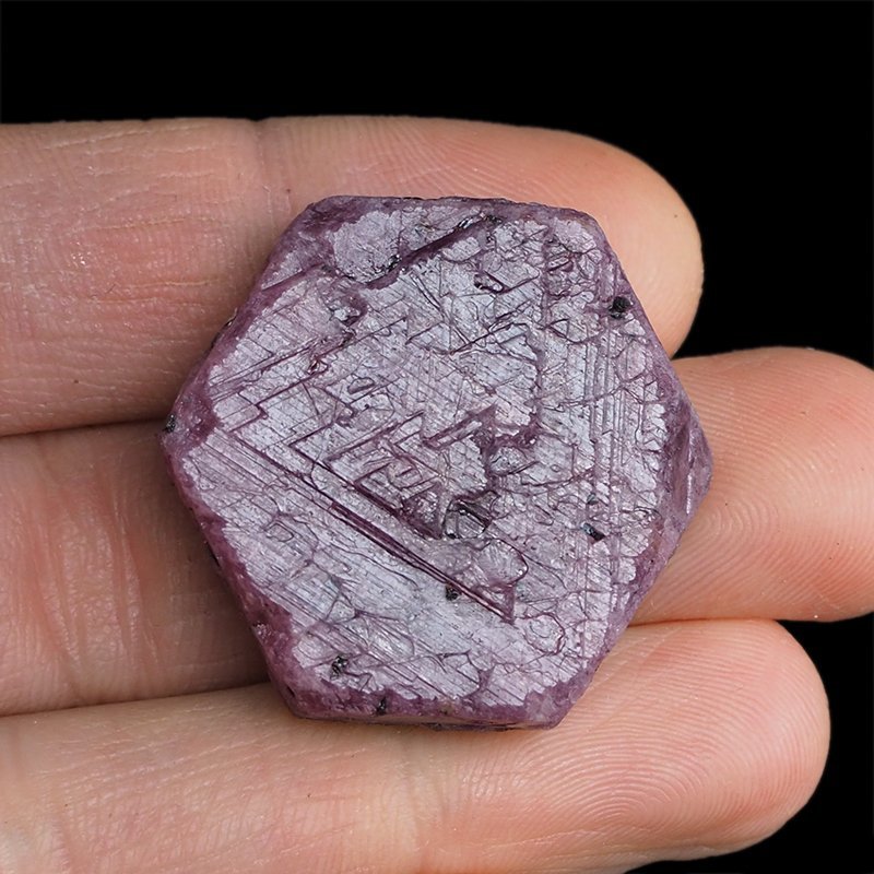 RUBIN - NATURALNY KRYSZTAŁ - 34 mm - TANZANIA