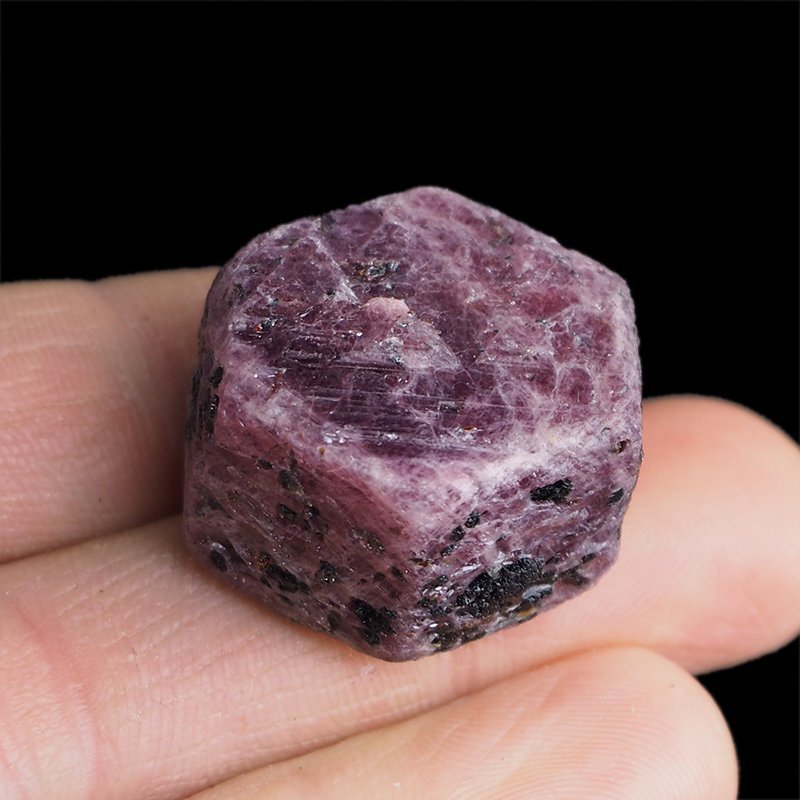 RUBIN - NATURALNY KRYSZTAŁ - 28 mm - TANZANIA
