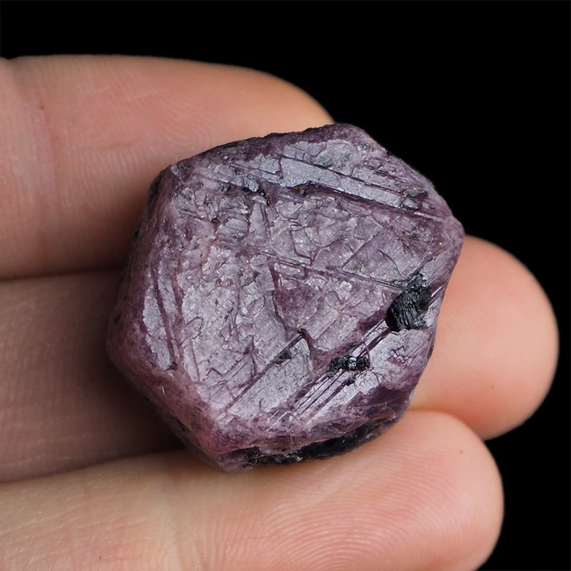 RUBIN - NATURALNY KRYSZTAŁ - 28 mm - TANZANIA