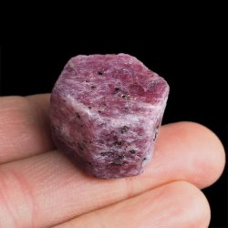 RUBIN - NATURALNY KRYSZTAŁ - 27 mm - TANZANIA
