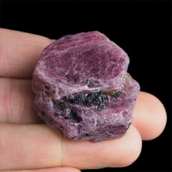 RUBIN - NATURALNY KRYSZTAŁ - 38 mm - TANZANIA