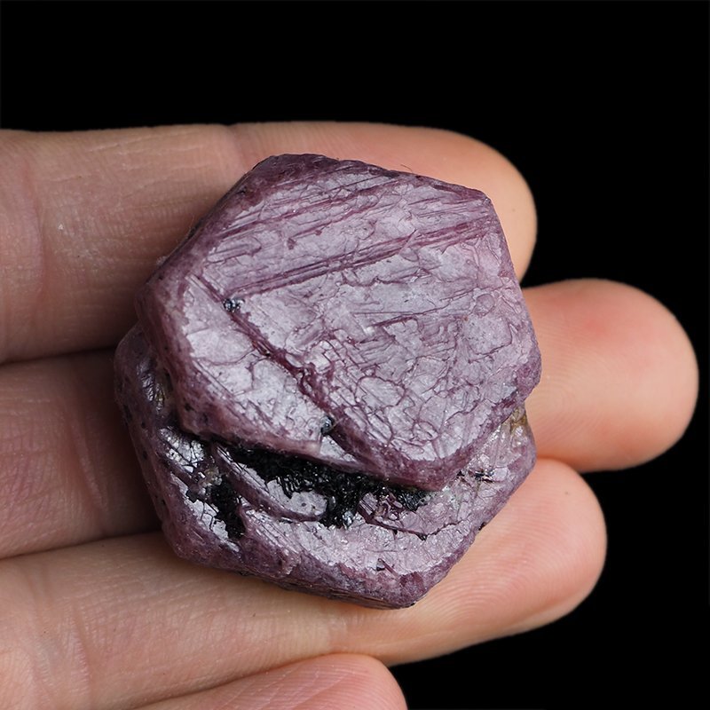RUBIN - NATURALNY KRYSZTAŁ - 38 mm - TANZANIA
