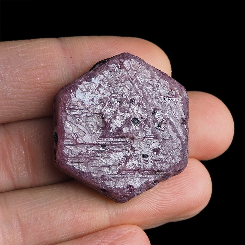 RUBIN - NATURALNY KRYSZTAŁ - 34 mm - TANZANIA