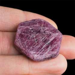RUBIN - NATURALNY KRYSZTAŁ - 34 mm - TANZANIA