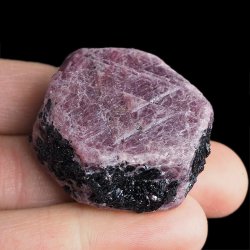 RUBIN - NATURALNY KRYSZTAŁ - 38 mm - TANZANIA
