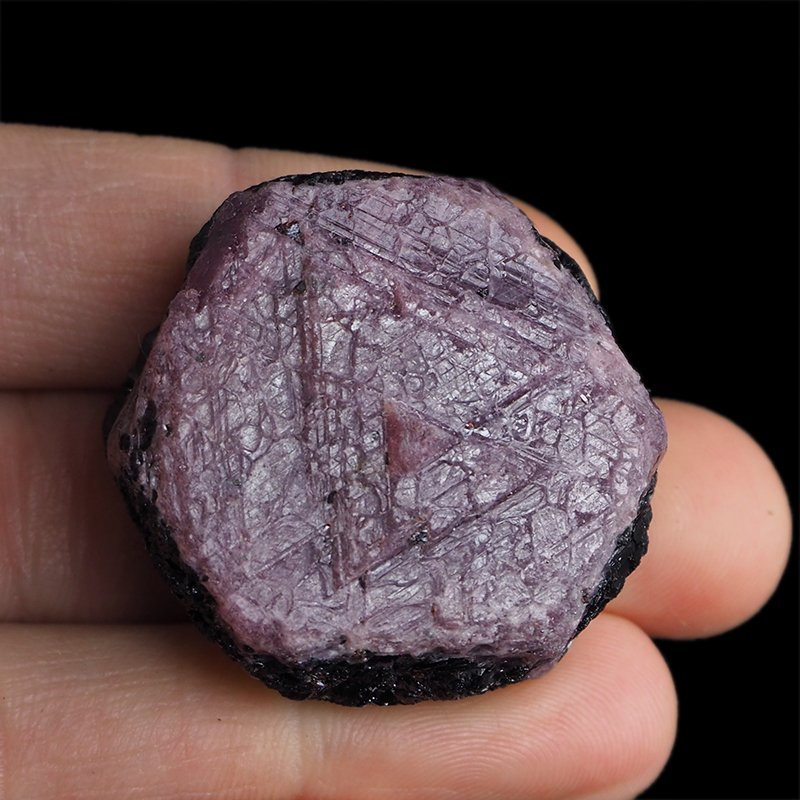 RUBIN - NATURALNY KRYSZTAŁ - 38 mm - TANZANIA