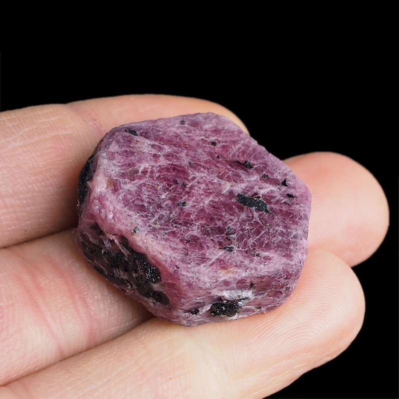 RUBIN - NATURALNY KRYSZTAŁ - 32 mm - TANZANIA