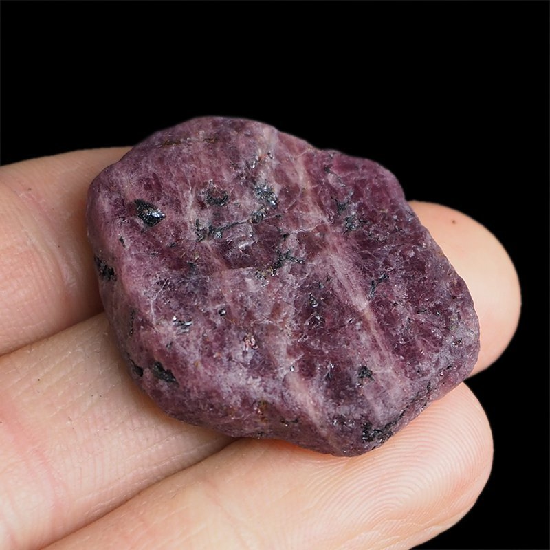 RUBIN - NATURALNY KRYSZTAŁ - 33 mm - TANZANIA