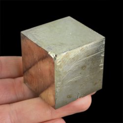 PIRYT - NATURALNY KRYSZTAŁ A 37 mm - HISZPANIA