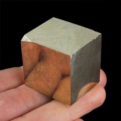 PIRYT - NATURALNY KRYSZTAŁ A 33 mm - HISZPANIA