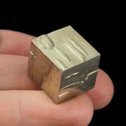 PIRYT - NATURALNY KRYSZTAŁ A 18 mm - HISZPANIA