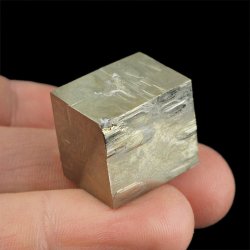 PIRYT - NATURALNY KRYSZTAŁ A 20 mm - HISZPANIA