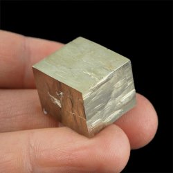 PIRYT - NATURALNY KRYSZTAŁ A 20 mm - HISZPANIA