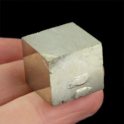 PIRYT - NATURALNY KRYSZTAŁ A 19 mm - HISZPANIA