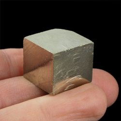 PIRYT - NATURALNY KRYSZTAŁ A 19 mm - HISZPANIA