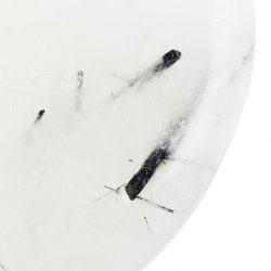 KRYSZTAŁ GÓRSKI Z CZARNYM TURMALINEM  - PŁASKI OTOCZAK - 47 mm