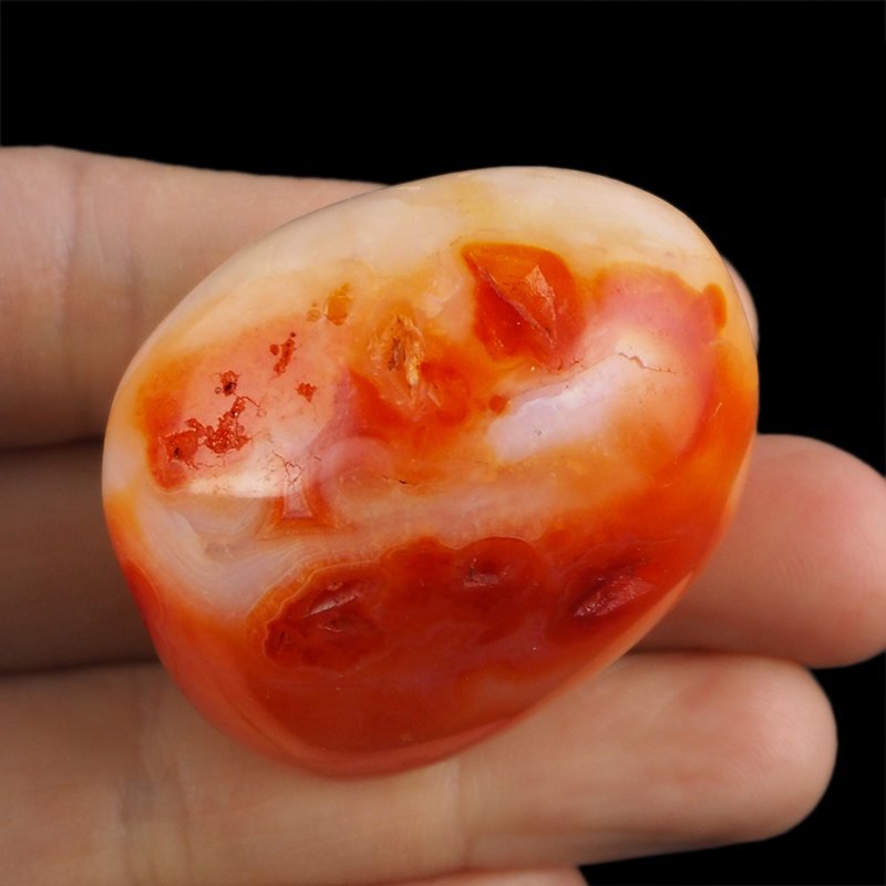 KARNEOL - OTOCZAK - 52 mm - MADAGASKAR