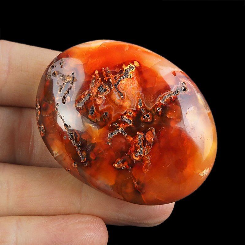 KARNEOL - OTOCZAK - 54 mm - MADAGASKAR