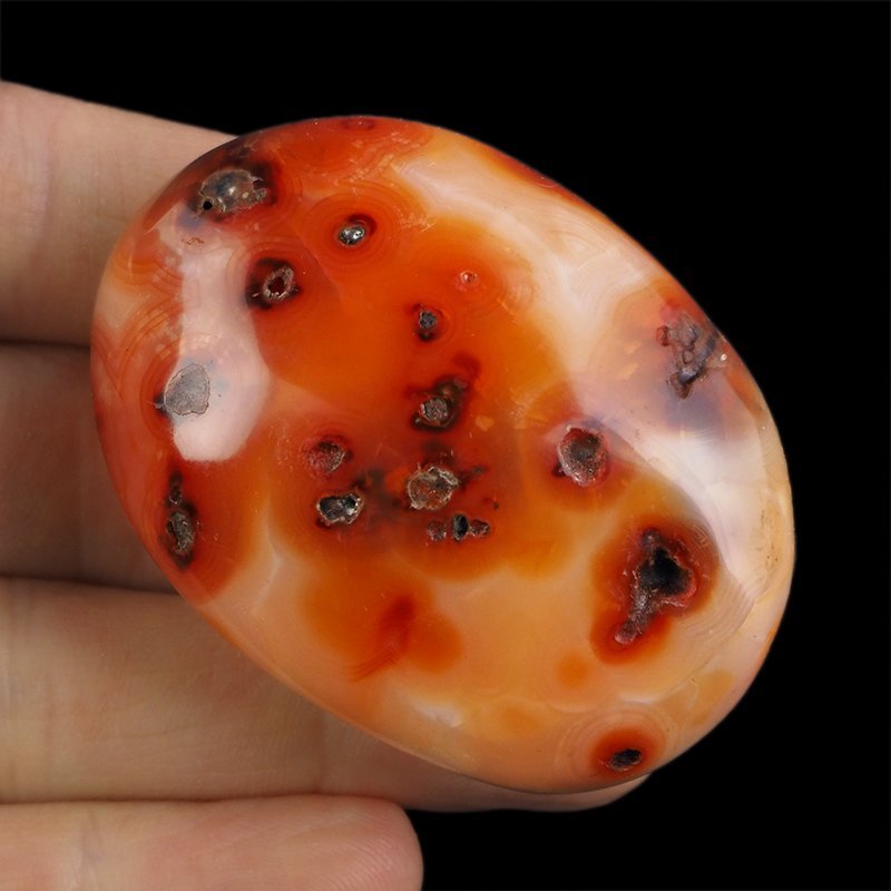 KARNEOL, AGAT - OTOCZAK - 57 mm - MADAGASKAR