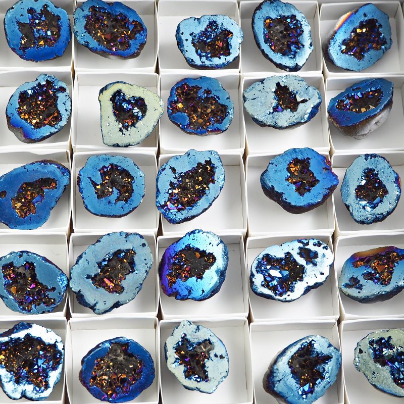 KRYSZTAŁ GÓRSKI - BLUE AURA - GEODA - 32-48 mm