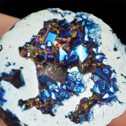 KRYSZTAŁ GÓRSKI - BLUE AURA - GEODA - 47 mm