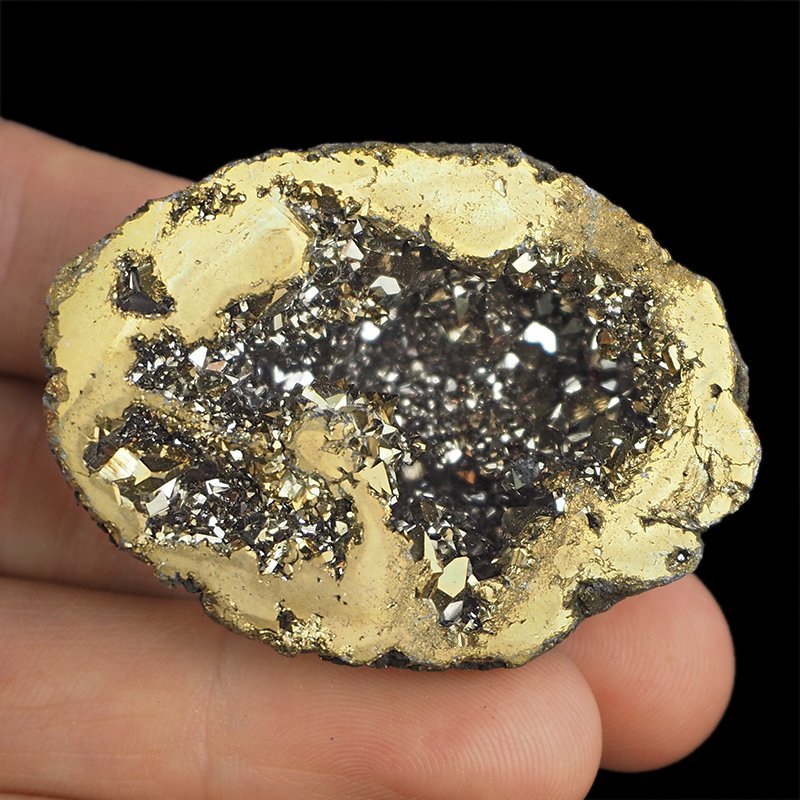 KRYSZTAŁ GÓRSKI - GOLD AURA - GEODA - 51 mm