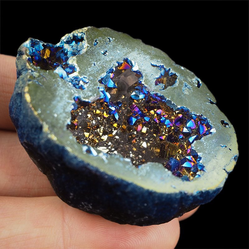 KRYSZTAŁ GÓRSKI - BLUE AURA - GEODA - 53 mm