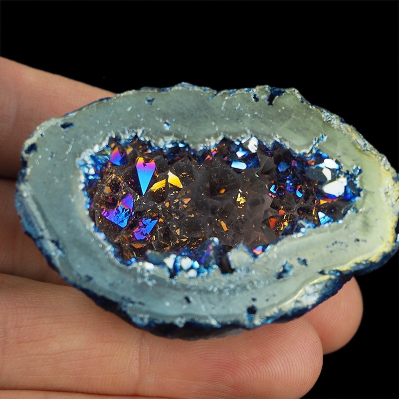 KRYSZTAŁ GÓRSKI - BLUE AURA - GEODA - 56 mm
