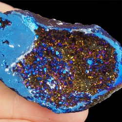 KRYSZTAŁ GÓRSKI - BLUE AURA - GEODA - 54 mm