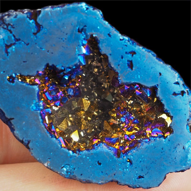 KRYSZTAŁ GÓRSKI - BLUE AURA - GEODA - 53 mm