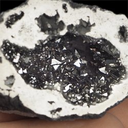 KRYSZTAŁ GÓRSKI - SILVER AURA - GEODA - 51 mm