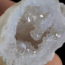 KRYSZTAŁ GÓRSKI - AQUA AURA - GEODA - 51 mm