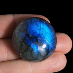 LABRADORYT - OTOCZAK - 31 mm - MADAGASKAR