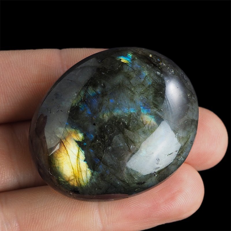 LABRADORYT - OTOCZAK - 43 mm - MADAGASKAR