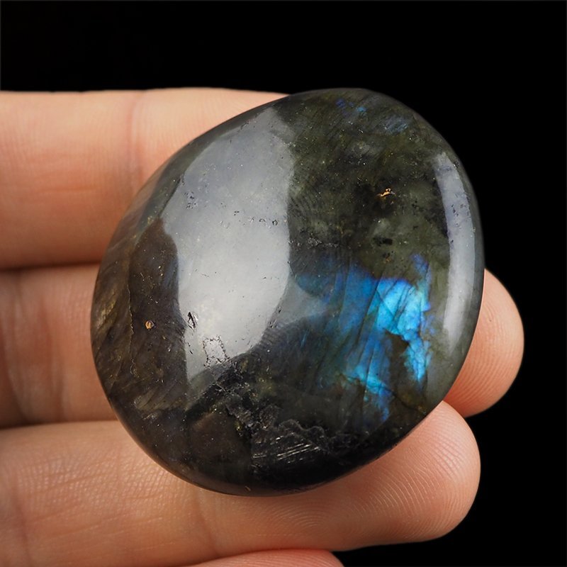 LABRADORYT - OTOCZAK - 41 mm - MADAGASKAR