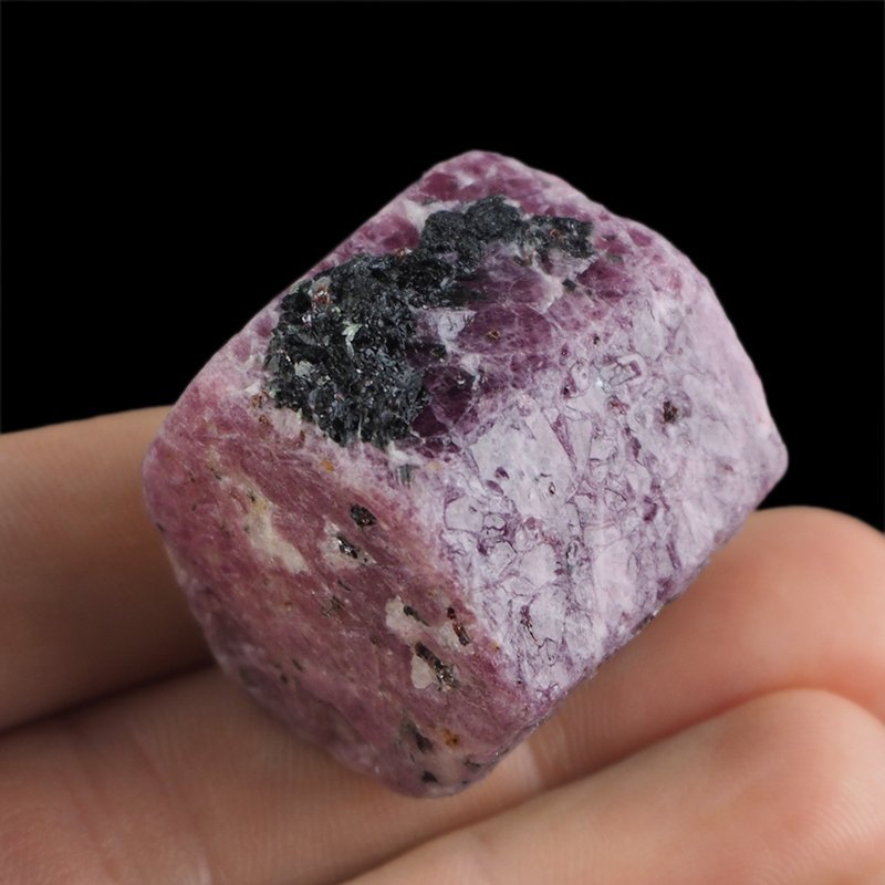 RUBIN - NATURALNY KRYSZTAŁ - 32 mm - TANZANIA