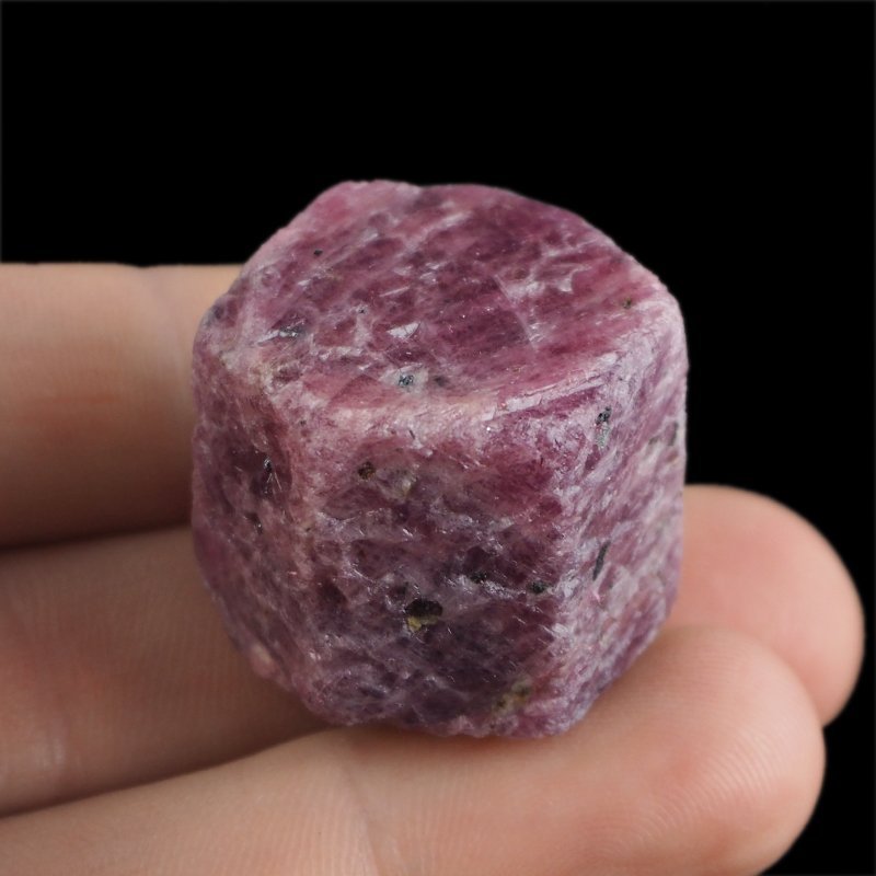 RUBIN - NATURALNY KRYSZTAŁ - 28 mm - TANZANIA