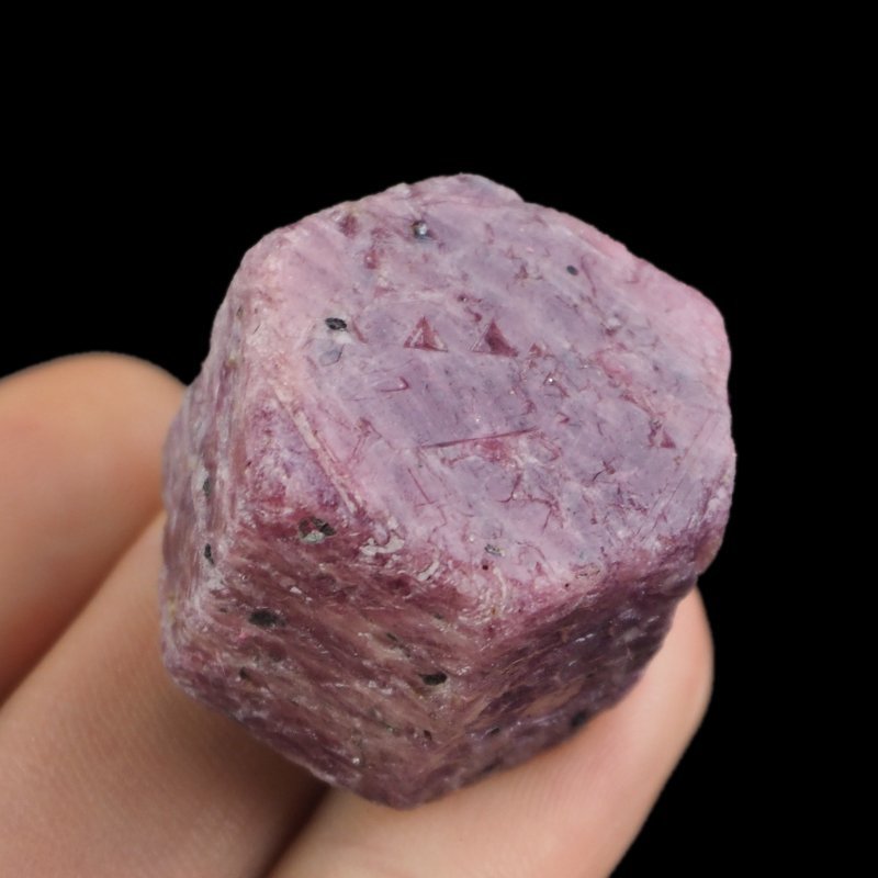 RUBIN - NATURALNY KRYSZTAŁ - 28 mm - TANZANIA