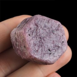 RUBIN - NATURALNY KRYSZTAŁ - 32 mm - TANZANIA