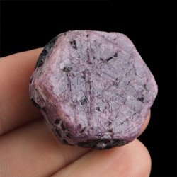 RUBIN - NATURALNY KRYSZTAŁ - 30 mm - TANZANIA