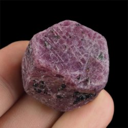 RUBIN - NATURALNY KRYSZTAŁ - 28 mm - TANZANIA
