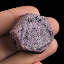 RUBIN - NATURALNY KRYSZTAŁ - 34 mm - TANZANIA