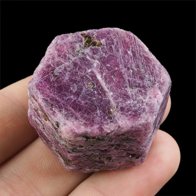 RUBIN - NATURALNY KRYSZTAŁ - 36 mm - TANZANIA